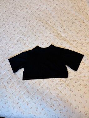 Black Cropped Tee - Classic Short Sleeve